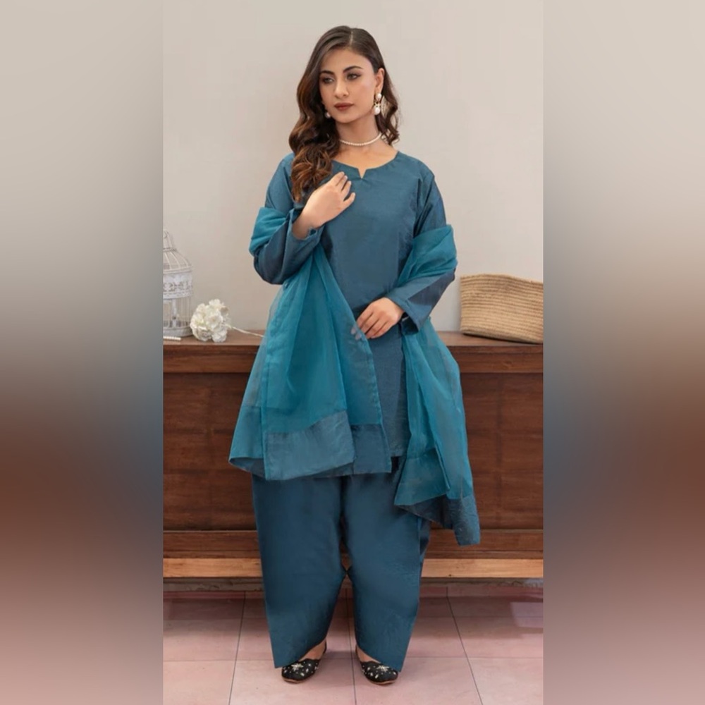 Pakistani farshi shalwar 3 piece stitched suit
